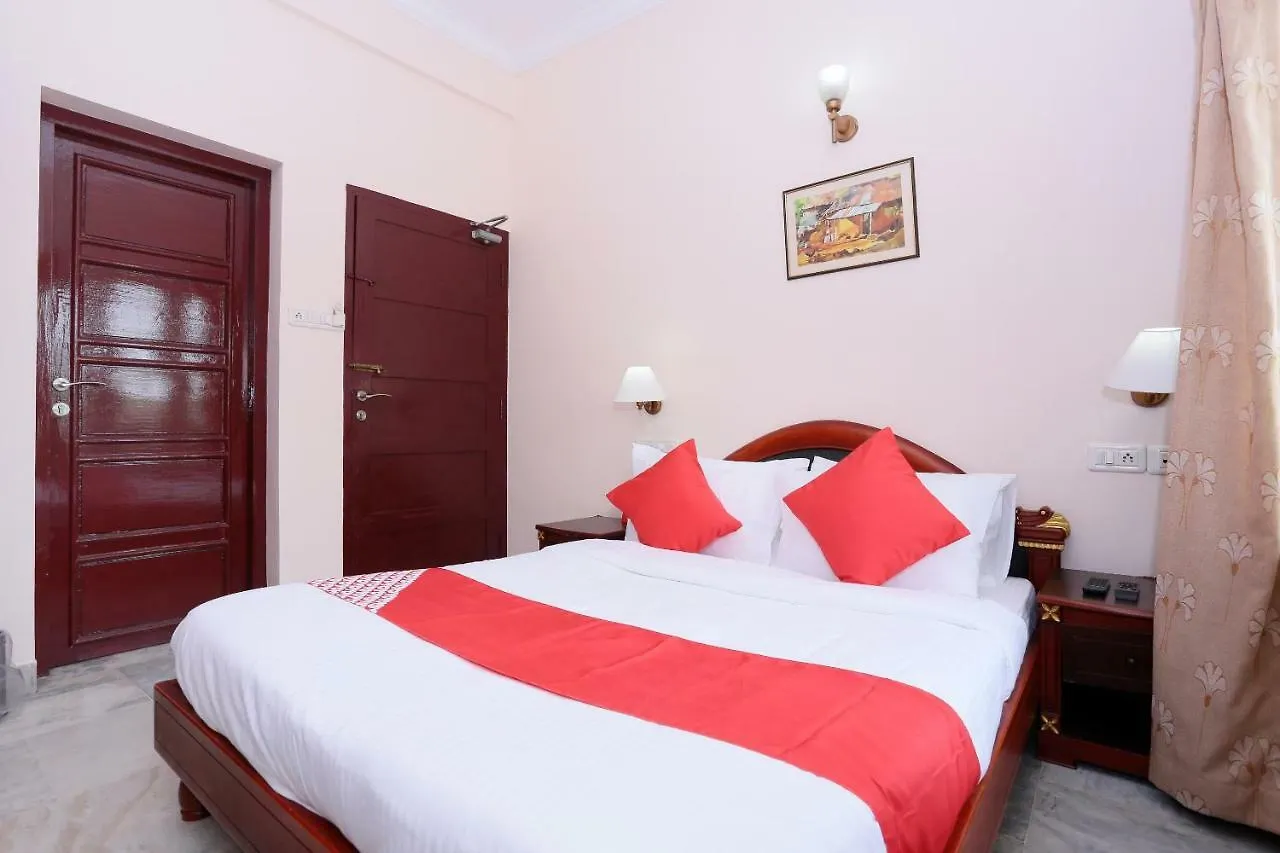 Hotel Oyo 24157 Karthika Residency Kochi 3*,  India